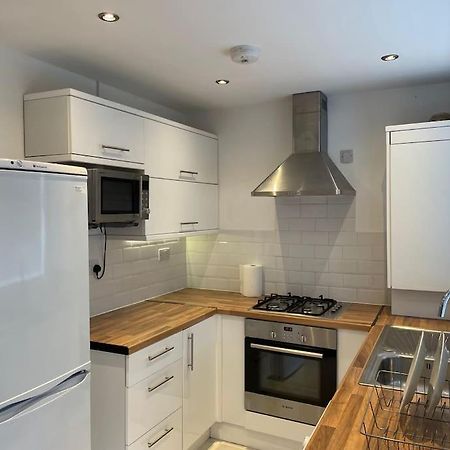 Entire Ground Floor Apartment In Watford Watford  Exterior foto