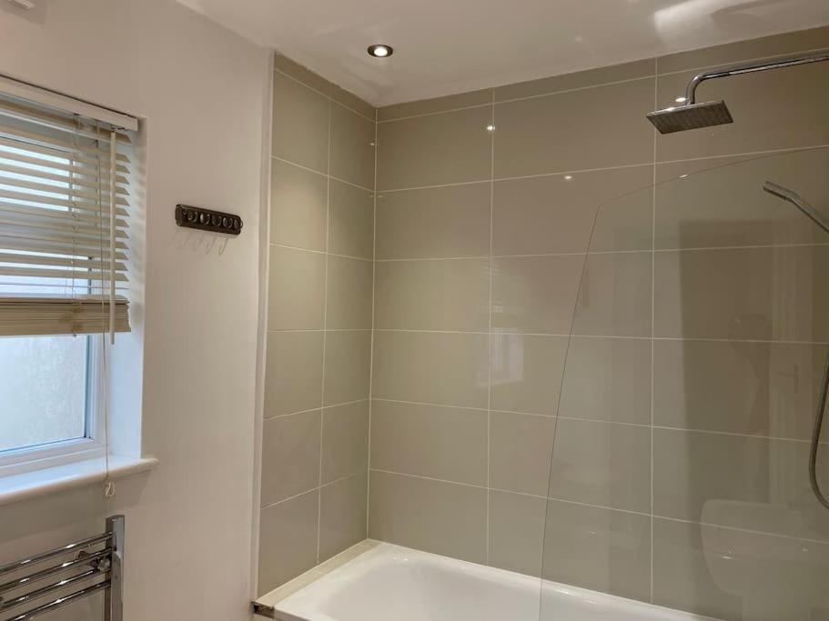 Entire Ground Floor Apartment In Watford Watford  Exterior foto