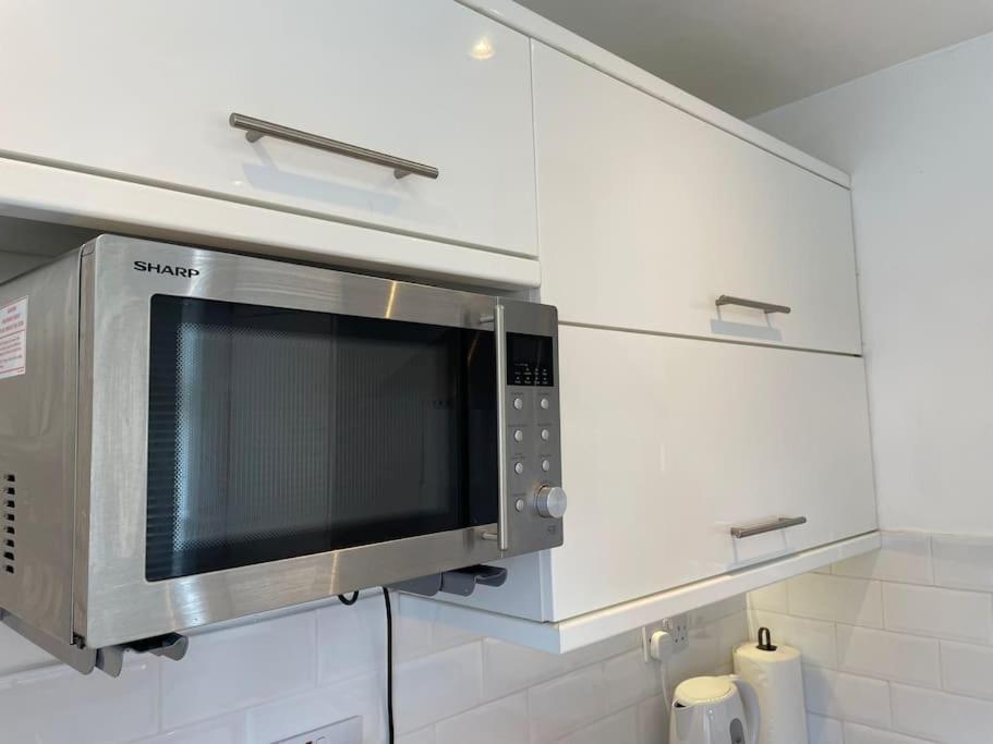 Entire Ground Floor Apartment In Watford Watford  Exterior foto