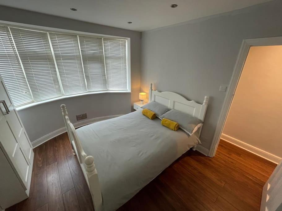 Entire Ground Floor Apartment In Watford Watford  Exterior foto